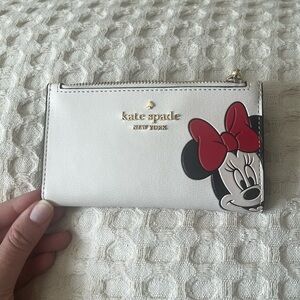 Disney X Kate Spade New York Minnie Small Slim Bifold Wallet